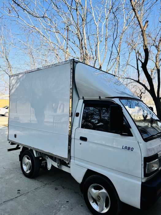 Labo 2021 yil 2 ta 30 tali gaz baloni bor