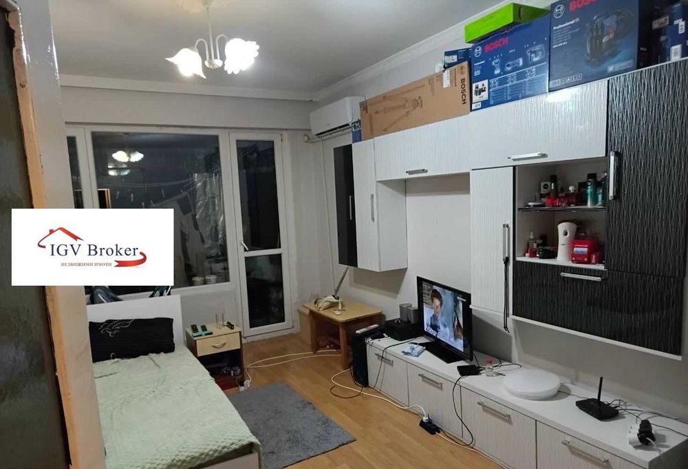 Двустаен апартамент в кв Свобода