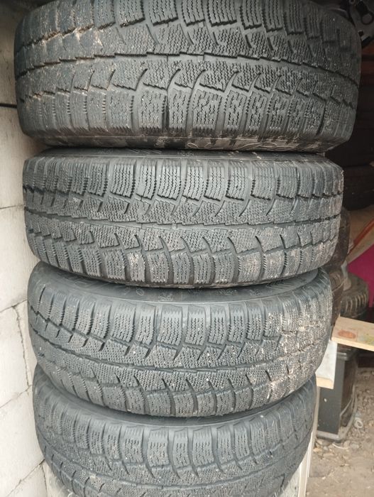 Диски с резиной зимней