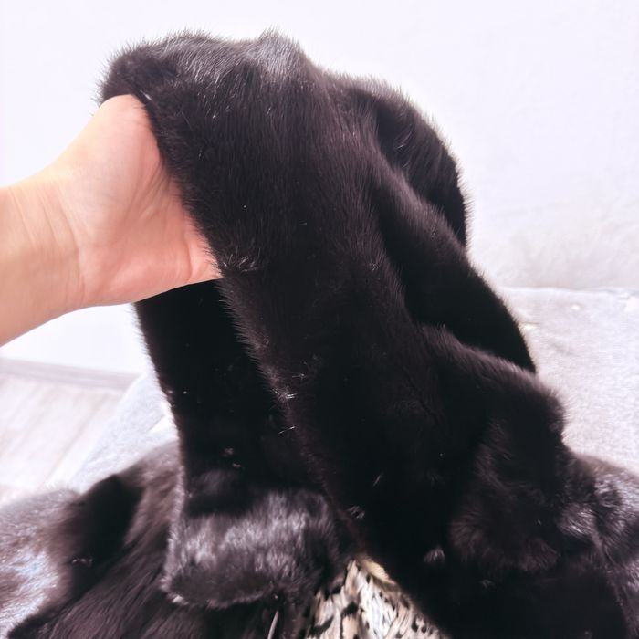 Продам шубу женскую