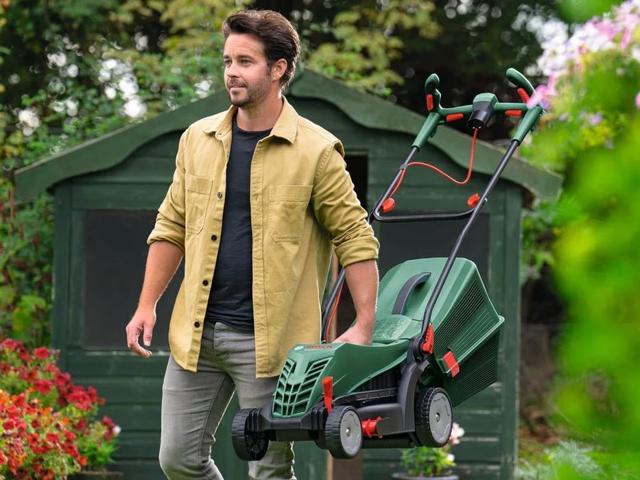 Газонакасилка BOSCH Universalrotak 37-555