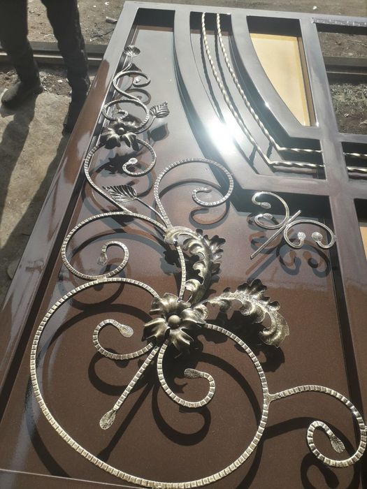 Покраска и Реставрация ворот. И ремонт ворот дверей.  Неродого и качес