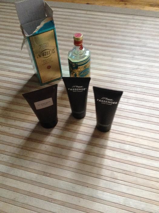 мъжка козметика И eau de cologne..