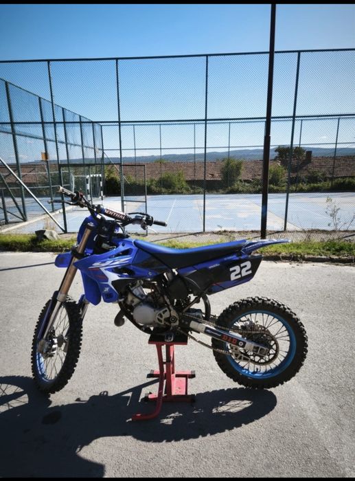 YAMAHA  YZ 2018.