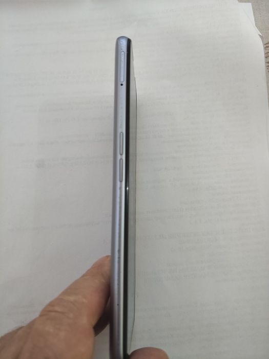 Продам телефон Realme C31