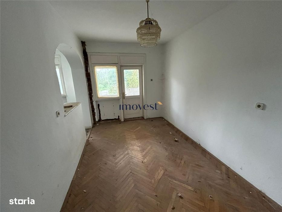 Duplex de vanzare in Satu Mare | 5 camere, demisol complet, zona Titul