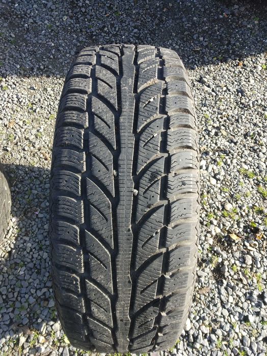 Зимни гуми 2 бр 225/65/17