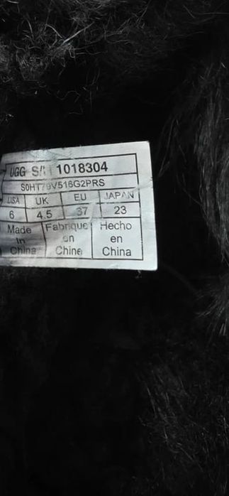 Cizme UGG din piele intoarsa marimea 37