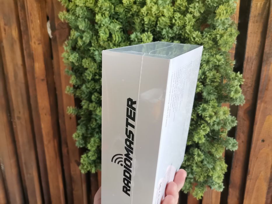RadioMaster T8L ELRS 2.4GHz – telecomandă pentru drone FPV / modele RC

Vând RadioMaster T8L, o telecomandă compactă și ușoară, ideală pentru drone FP