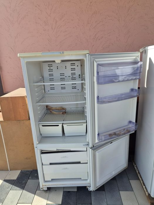 Холодильник сатылады