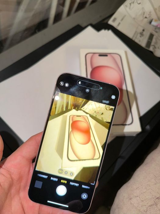 Айфон 15 плюс на 256гб