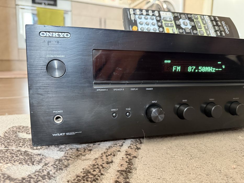 Onkyo TX-8020 Стерео ресивър DAC