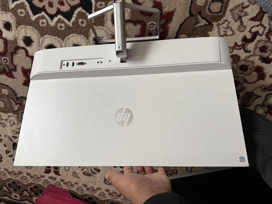 Hp monitor 27 tinniq
