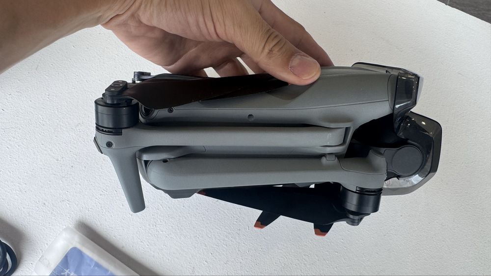 DJI AIR 3S combo RC2