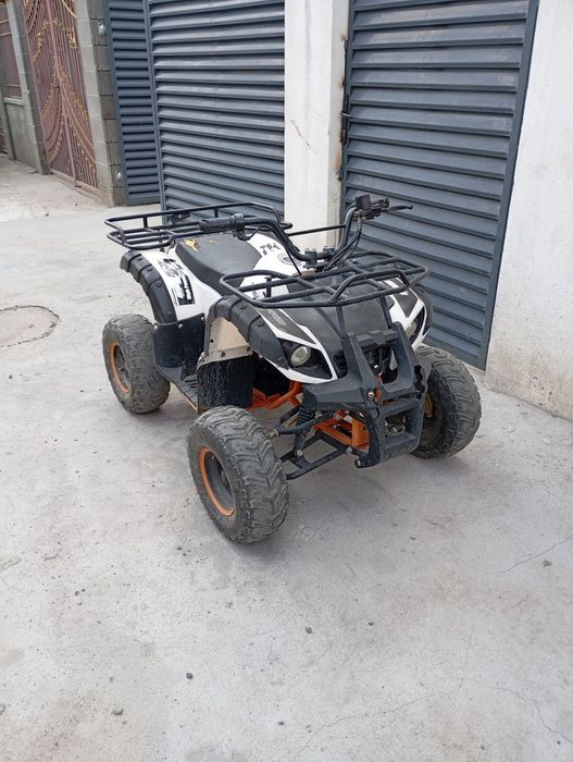 Vând ATV electric foarte puternic in stare perfecta de funcționare