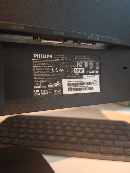 PC HP i7-6700 RX550 SSD 500GB + 2 monitoare Philips 24" IPS Full HD