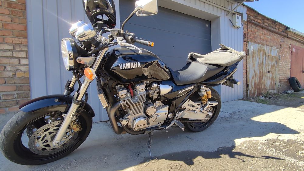 Мотоцикл Yamaha xjr 1300
