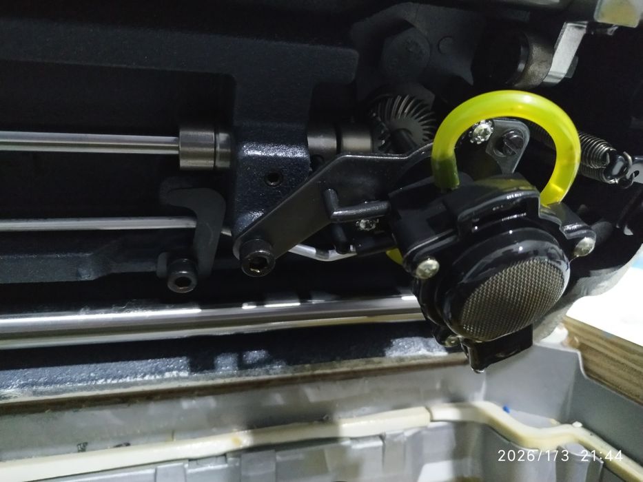 Rozev tikuv moshinasi sotiladi. Yangi.