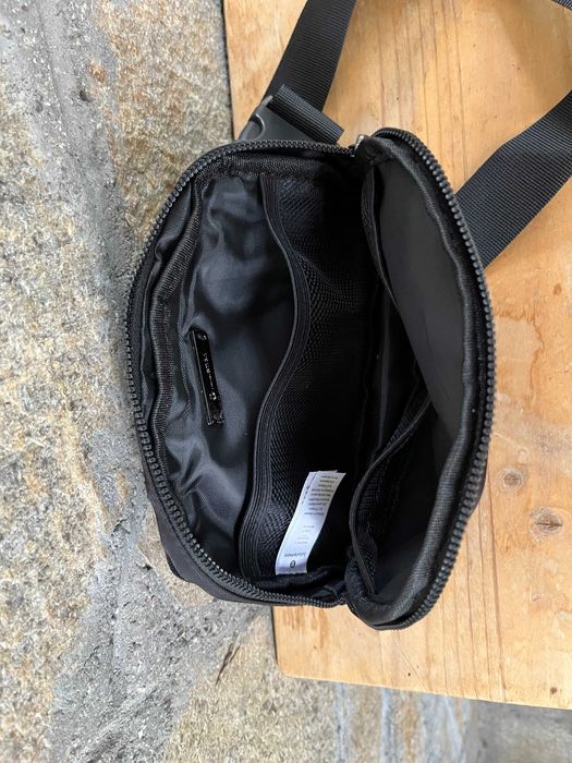 Дамска чантичка LuLu Lemon