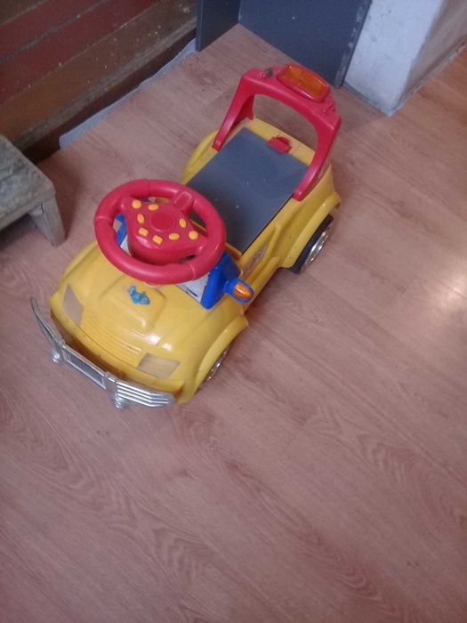 Машинка-для ребенка детская