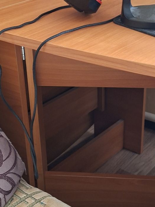 Продам кожанную куртку новую