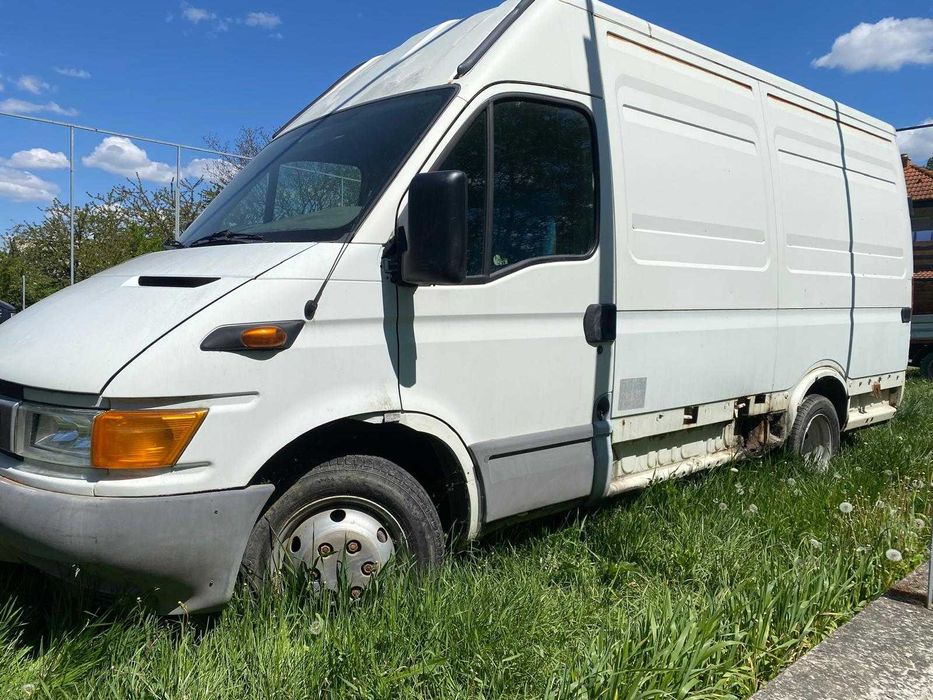 De vânzare Iveco Daily 35-13, 130 CP, pentru piese sau complet.