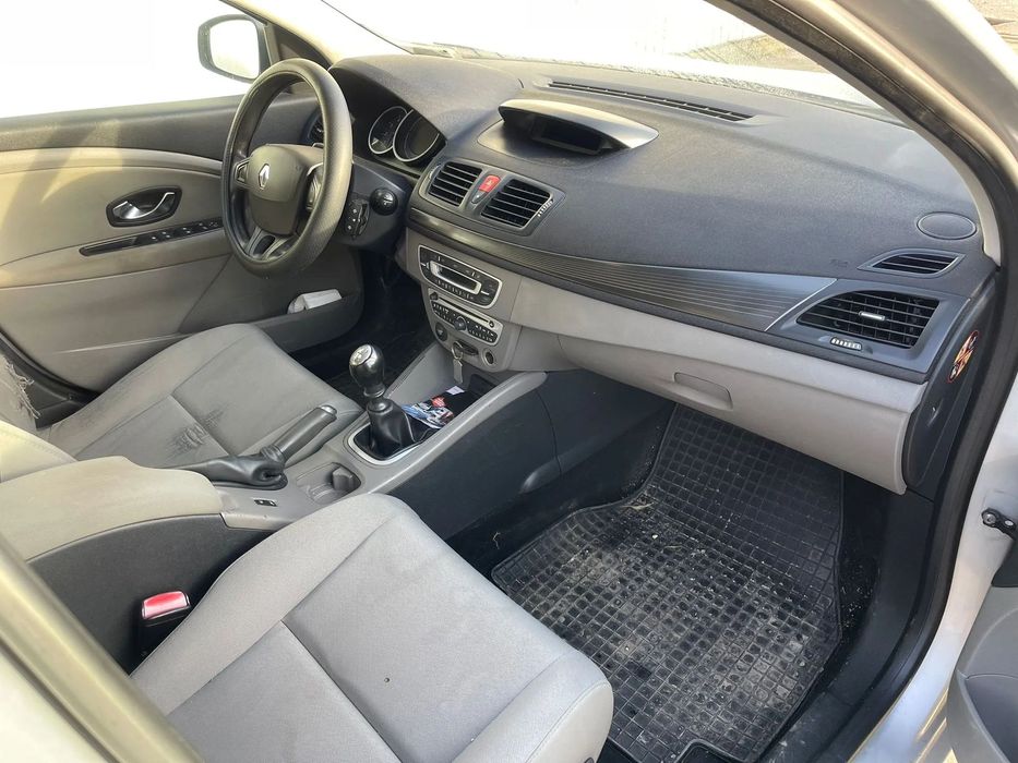 Dezmembrari Renault MEGANE 3 1.5 dci