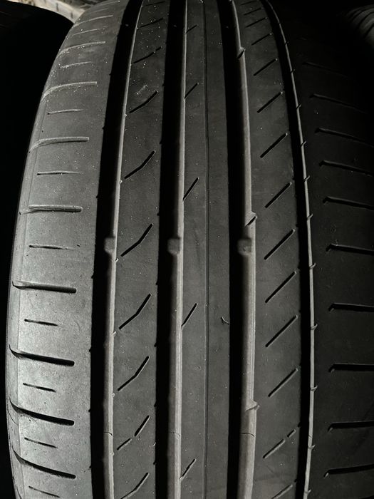 Комплект шин Continental – 235 / 55 / 19