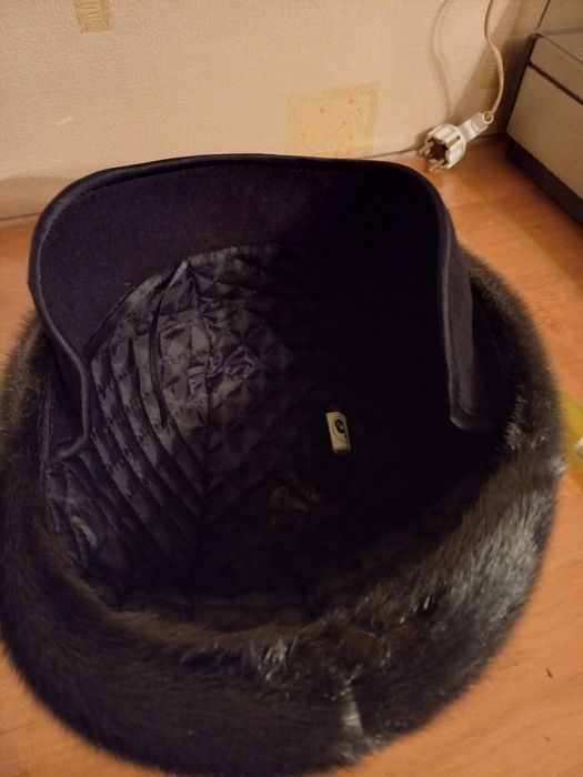 Продам норковые шапки