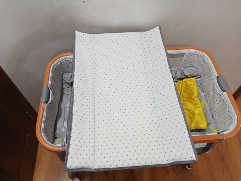 Манеж-кровать в хорошем состояний!