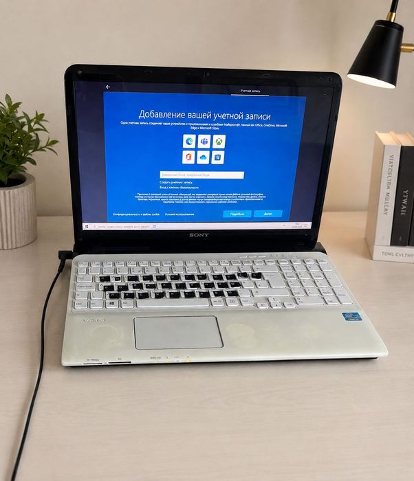 Ноутбук Sony VAIO SVE1513D1EW