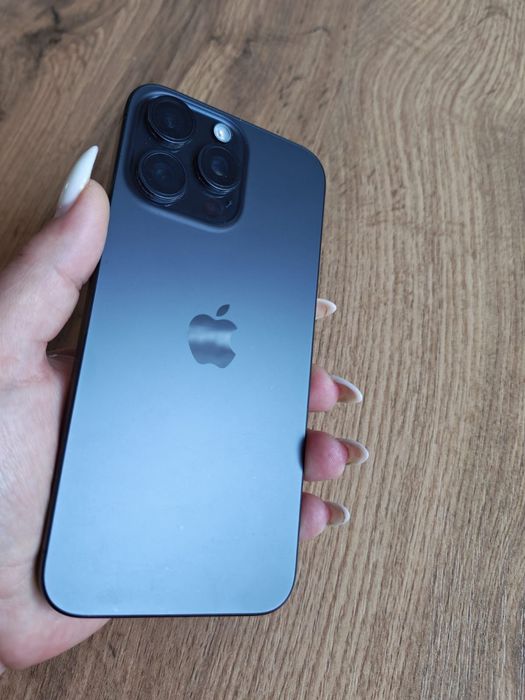 iPhone 15 Pro Max