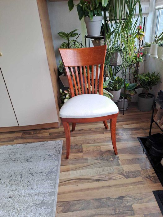 Продавам 4 стола