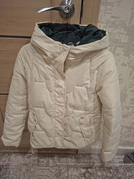 Куртка демисезон.