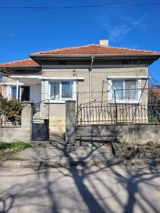 Продава се Къща в с. Островче, Област Разград - 69 кв.м за 813 €/кв.м - Снимка #8