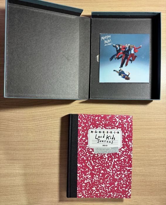 Måneskin  Rush! Are you coming? Photobook + Bonus Tracks; Монескин