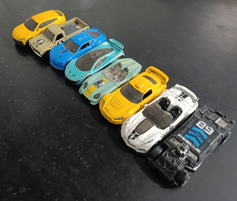 Машинки от Hot wheels