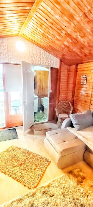 Închiriez complex cabane