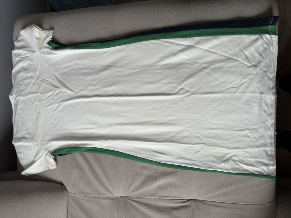 Бяла спортна рокля