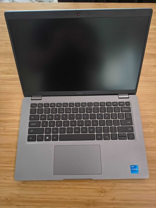 Продава лаптоп Dell Latitude 5430 в отлично състояние.