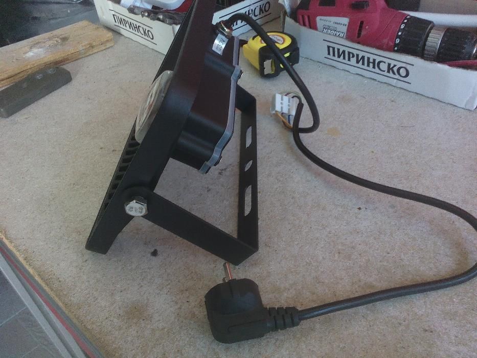 За оранжерии, за растения - LED Grow chip 50W 380-840nm. Розови и бели