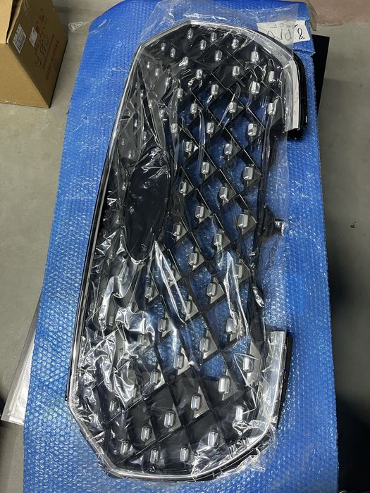 Решетка Шери Chery 8 pro