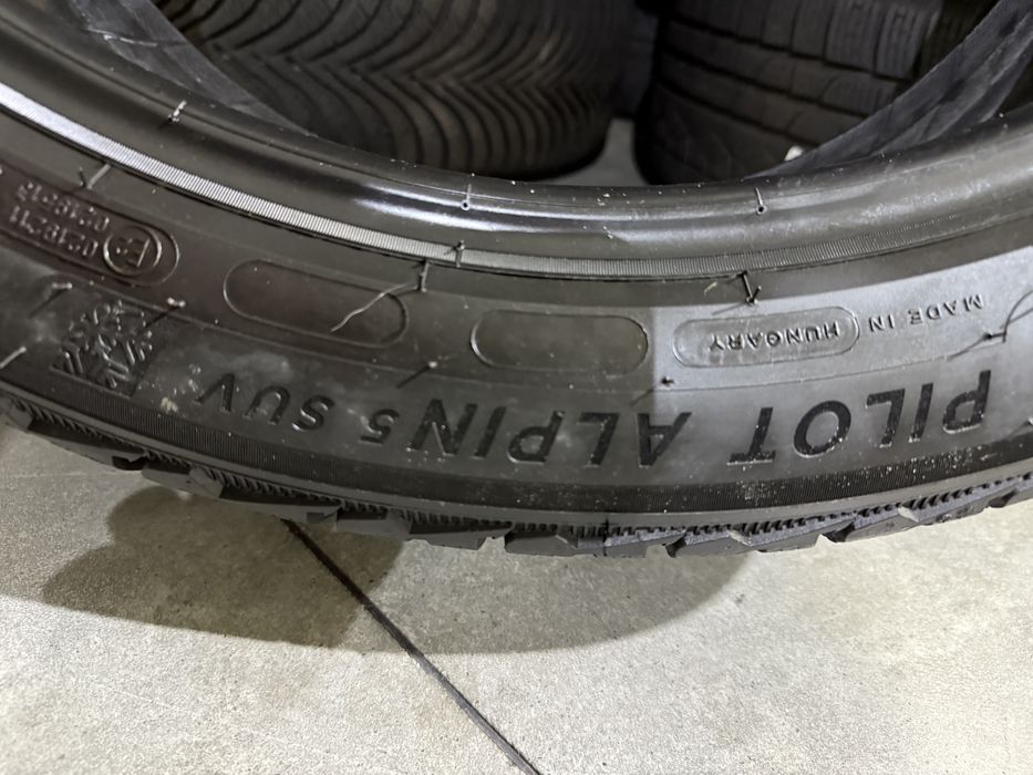 O anvelopa 275/40 R22 Michelin Alpin