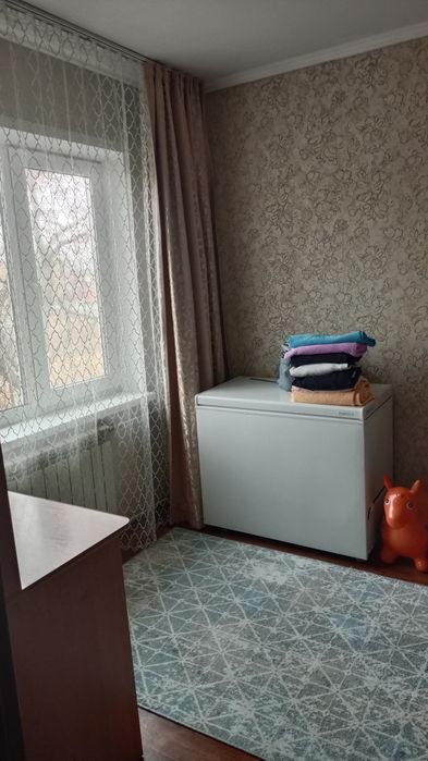 Продам двухкомнатную меновное