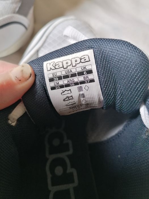 Vând adidași Kappa