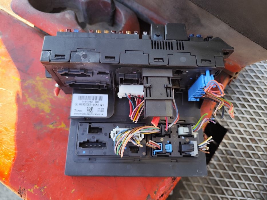 Преден SAM модул за Мерцедес W211