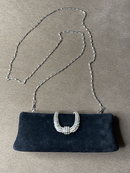 Продам новый клатч на цепочке