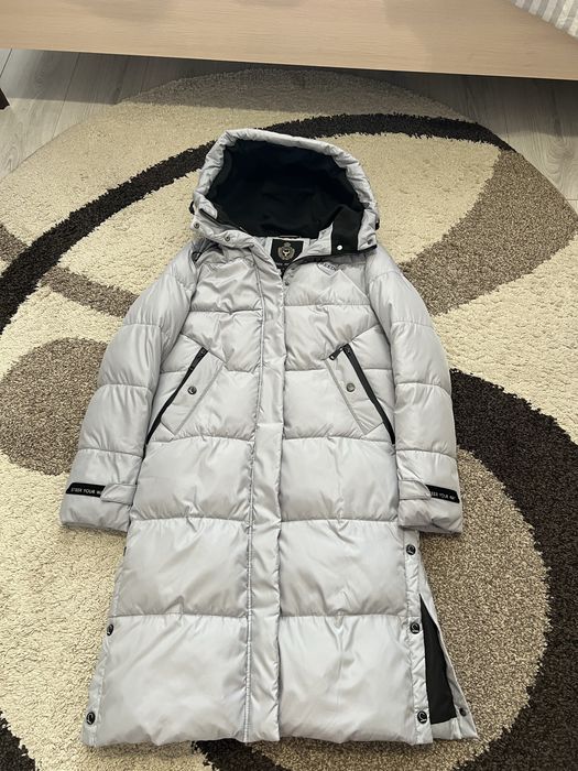 Продам куртку в хорошем состоянии 44 размера 5000