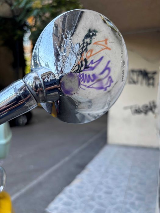 Vespa Primavera 50 cc Sean Wotherspoon