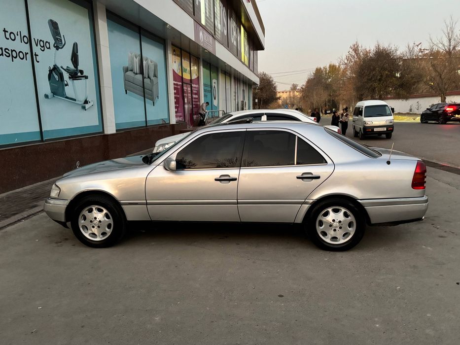 Продается Мерседес в кузове W202 ELEGANCE